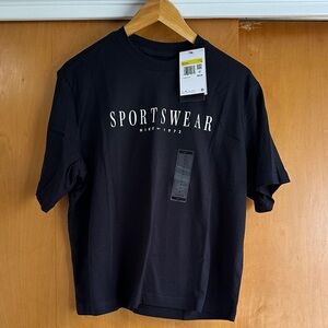 Women’s The Nike Tee - Graphic